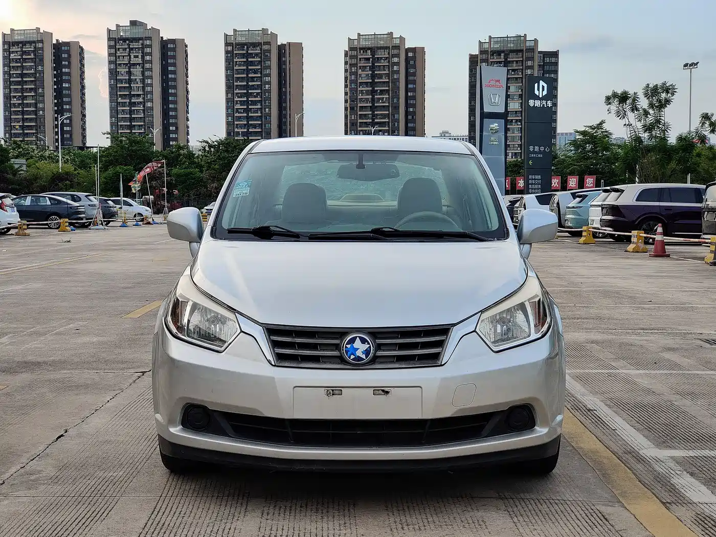 Venucia D50 2013 2013 1.6L Manual Fashion