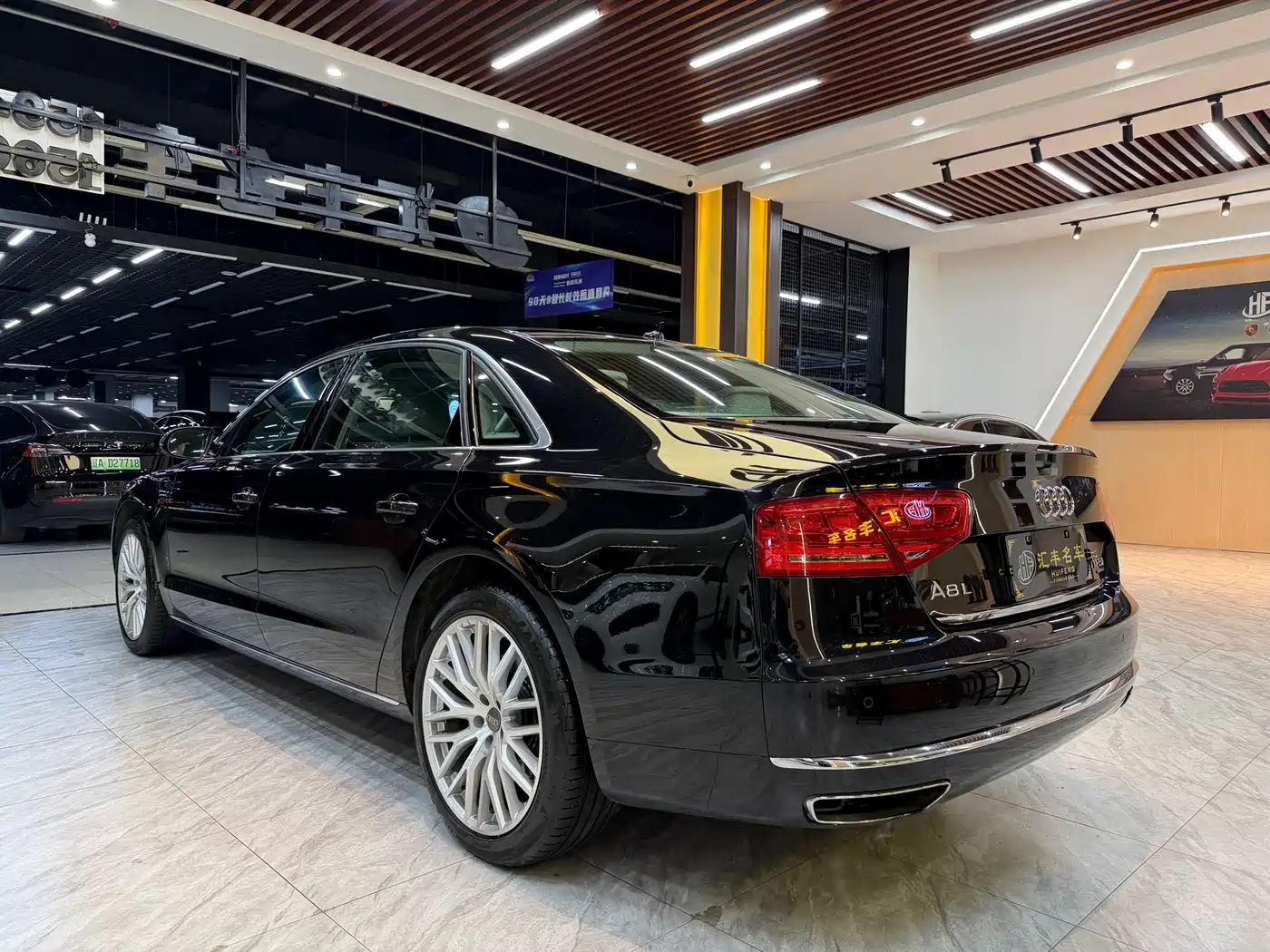 Audi A8 2012 A8L 50 TFSI quattro Comfort фото 6