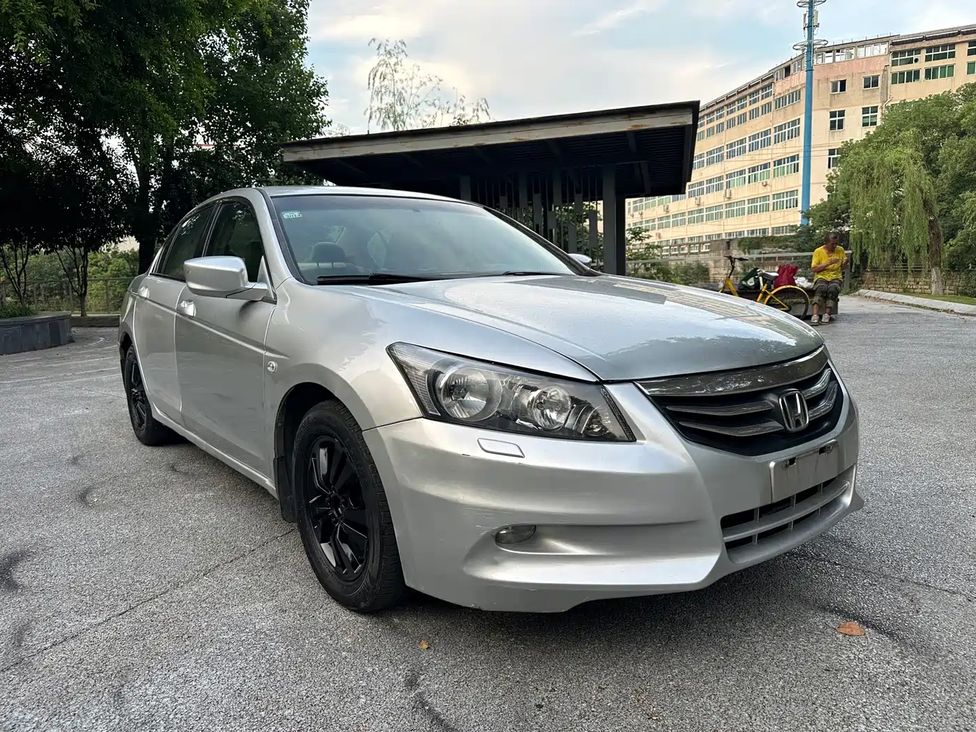 Фото 2 - Honda Accord