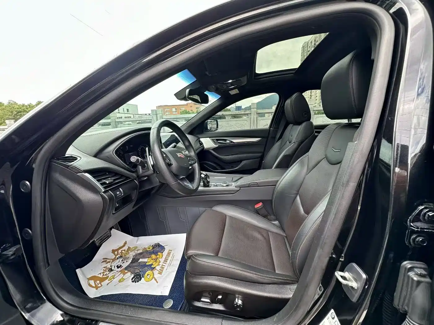 Photo 4 - Cadillac CT5
