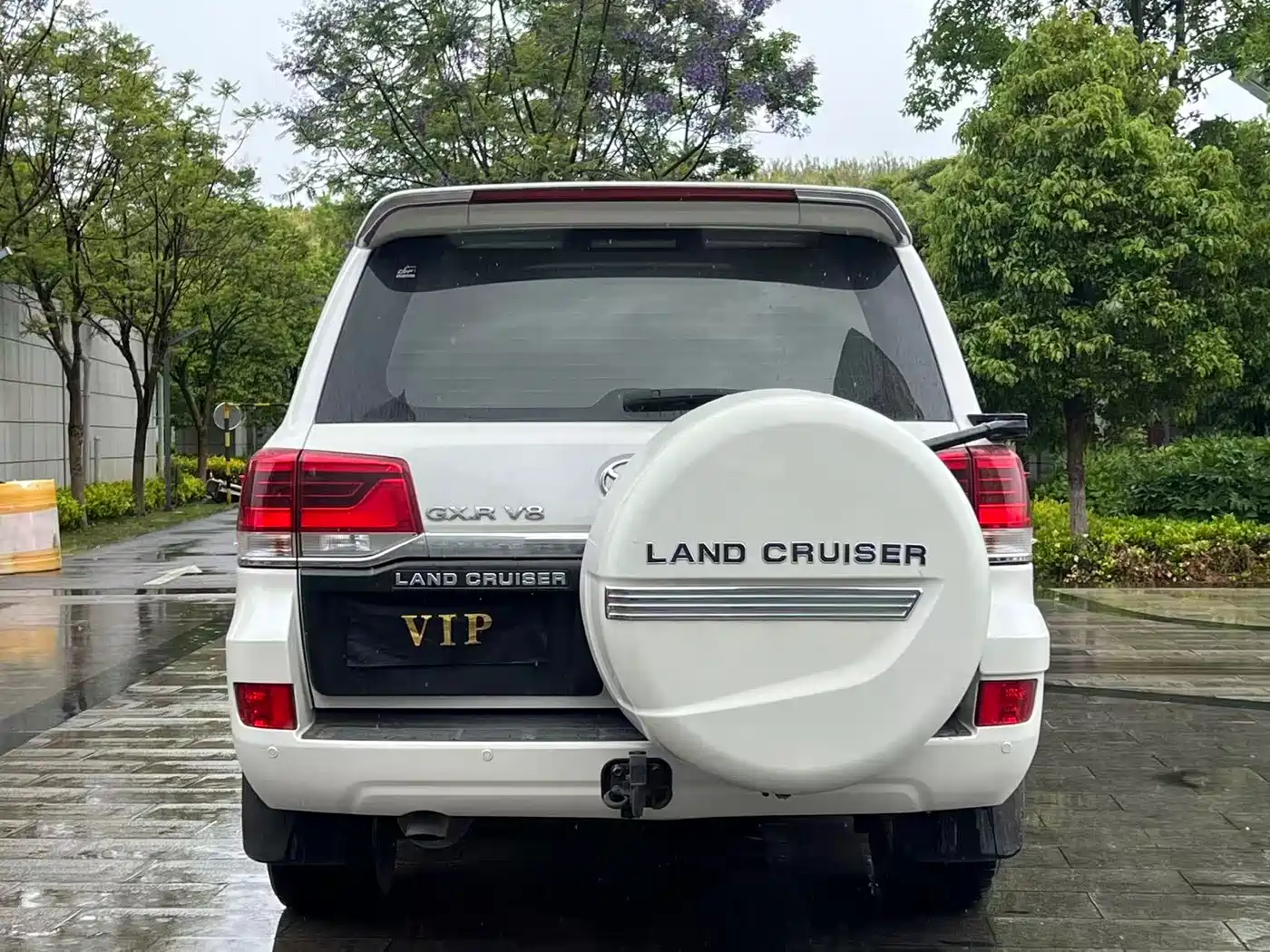 Toyota Land Cruiser (Import) 2015 4.6L V8 Middle East Limited Edition фото 5