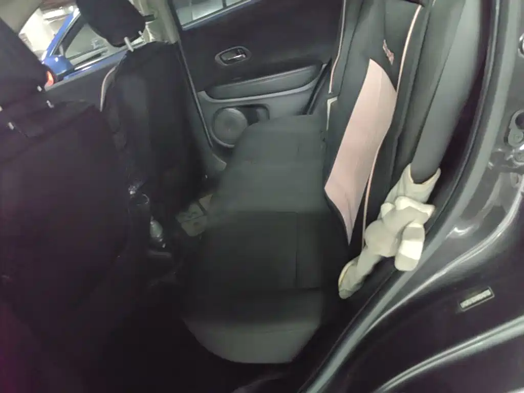 Photo 17 - Honda Vezel