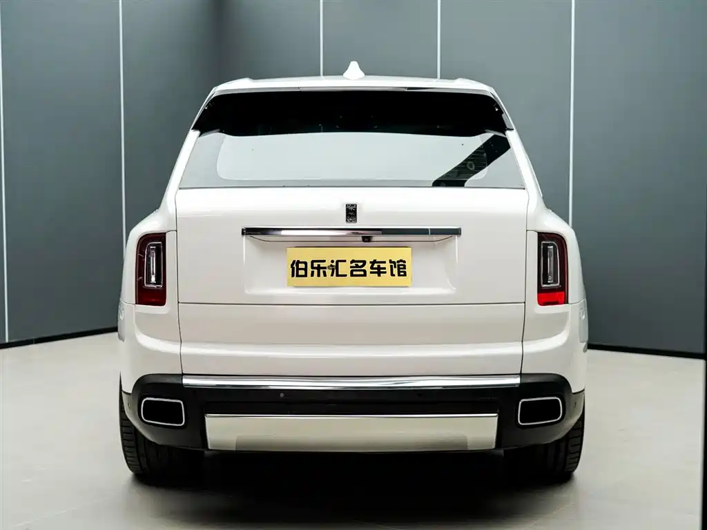 Rolls-Royce Cullinan 2018 4-Seater Version фото 6