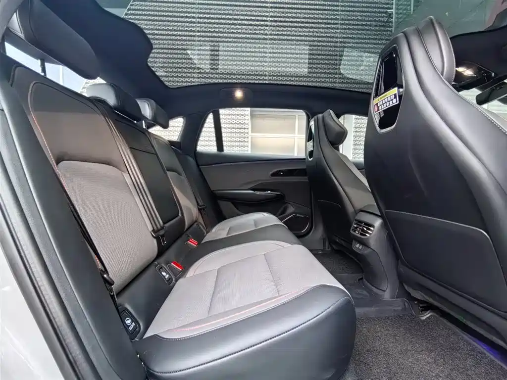 Hongqi EH7 2025 2025 640 AWD Smart Selection Edition