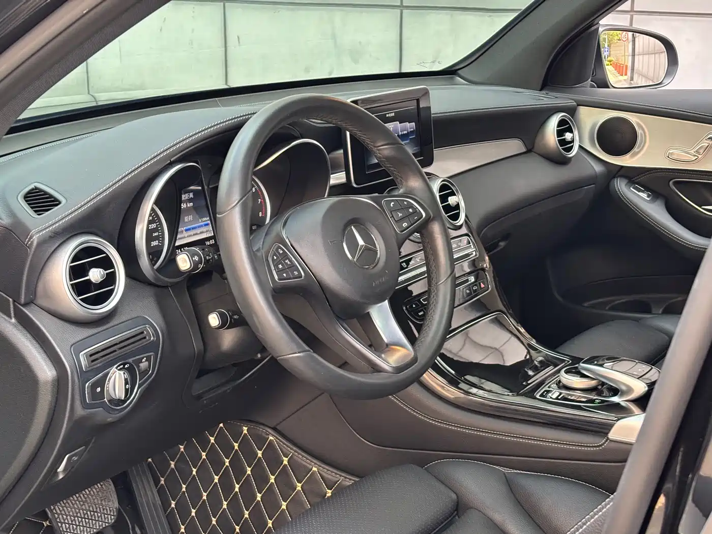 Mercedes-Benz GLC 2017 GLC 200 4MATIC фото 10