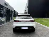 Photo 5 - Porsche Macan