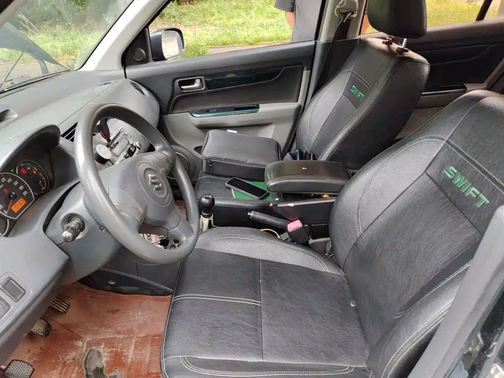 Photo 16 - Suzuki Swift