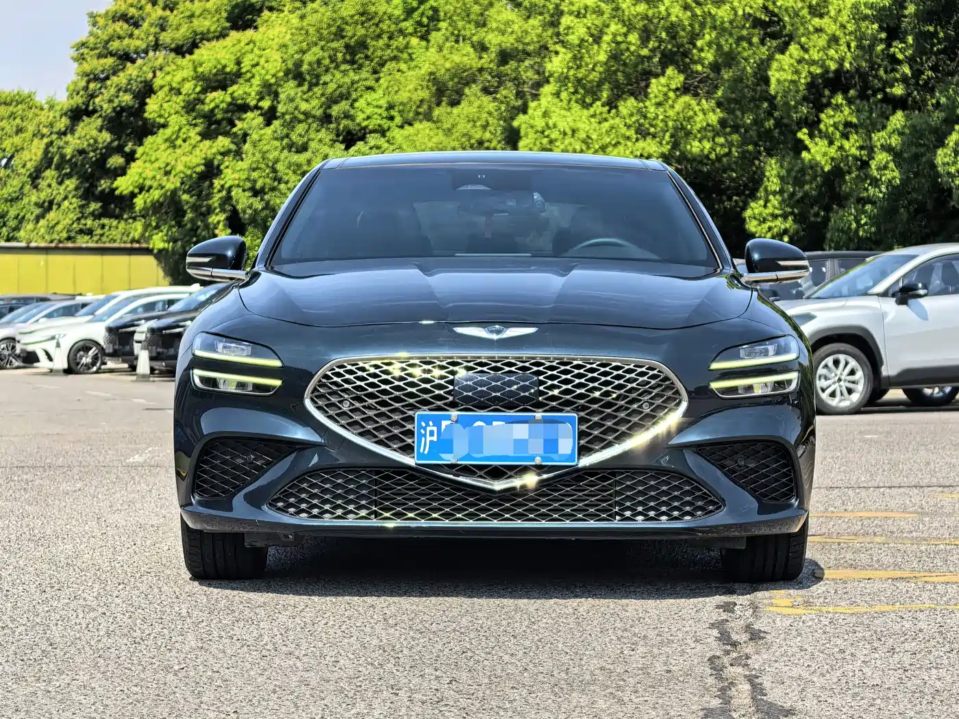 Genesis G70 2022 2021 2.0T RWD Luxury Edition