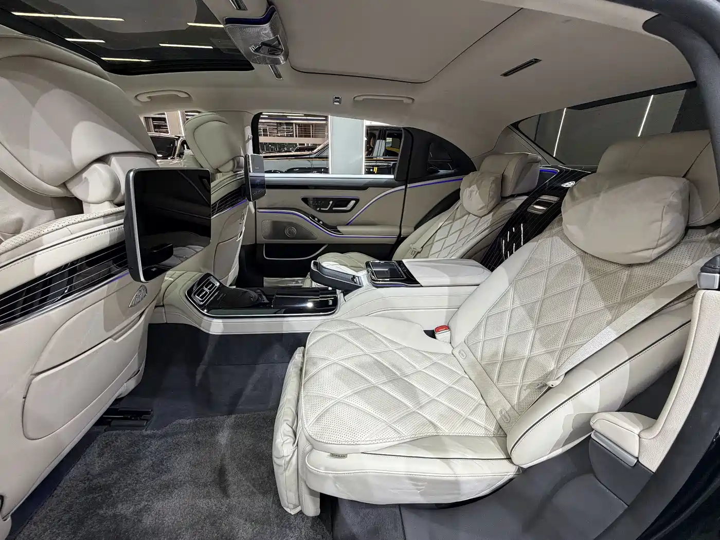 Фото 11 - Mercedes-Benz Maybach S-Class