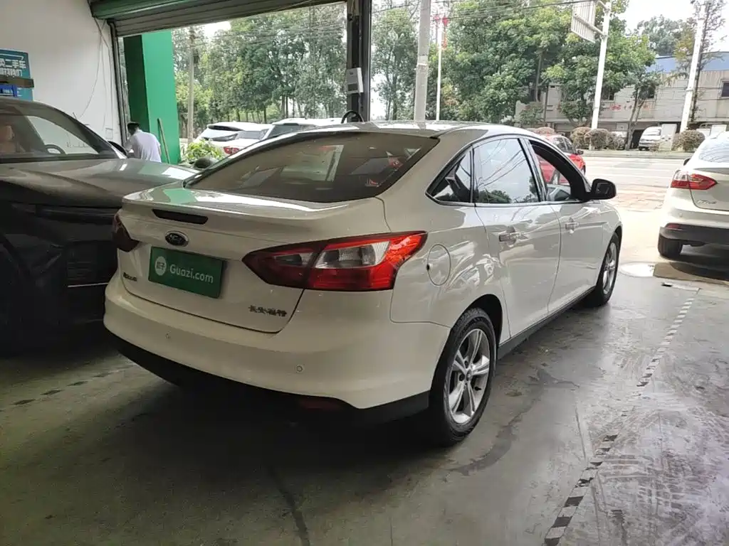 Ford Focus 2015 2012 Sedan 1.6L Automatic Trend