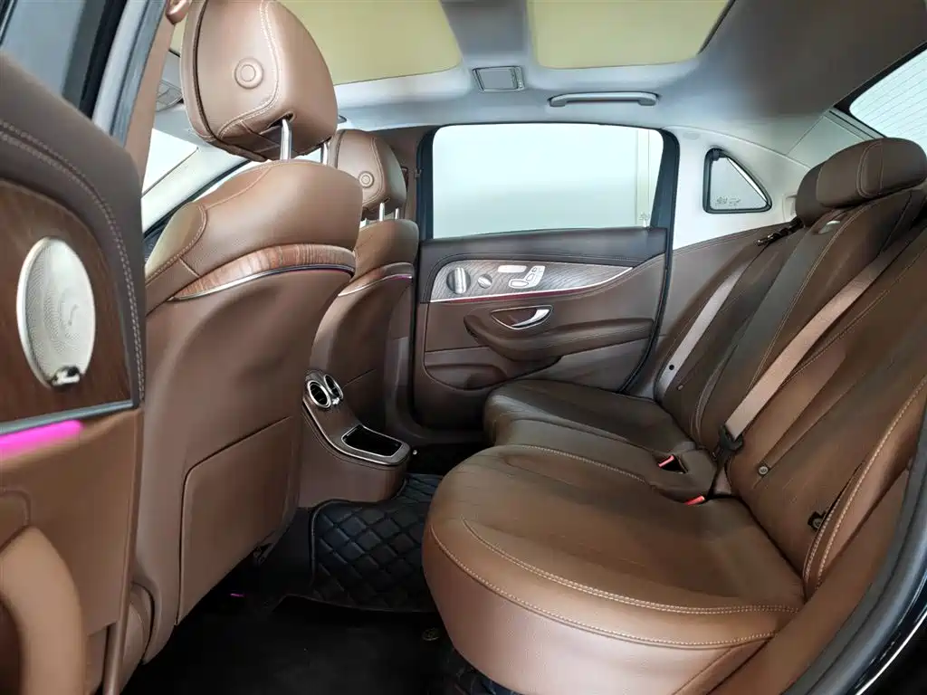 Mercedes-Benz E-Class 2023 E 300 L Luxury фото 9