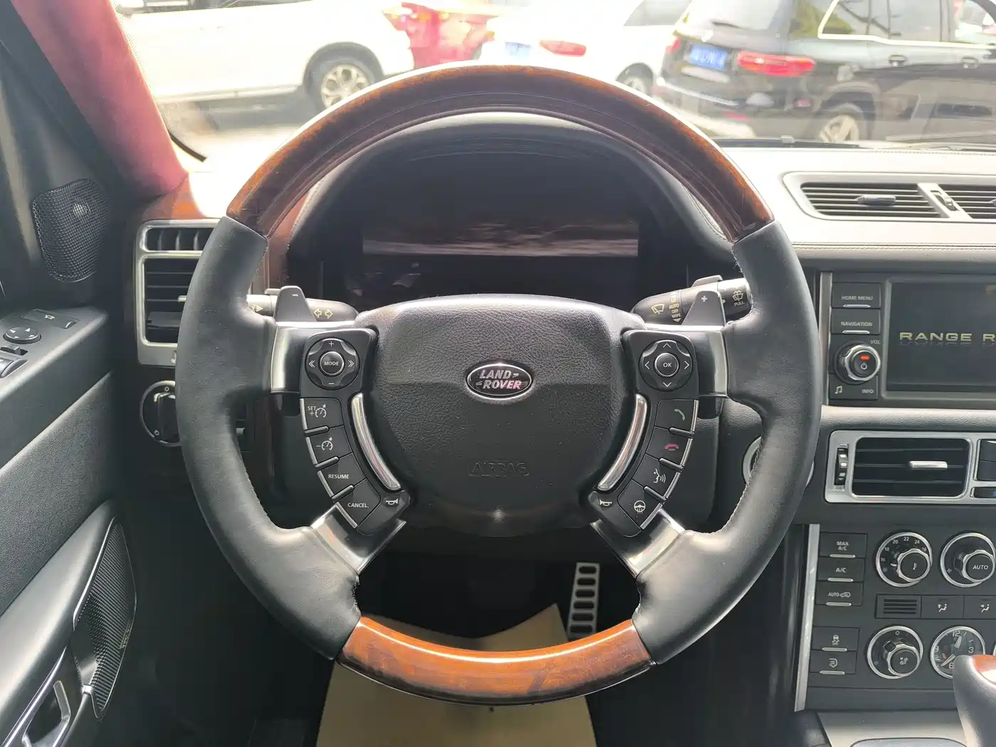 Land Rover Range Rover 2012 5.0 NA V8 фото 15