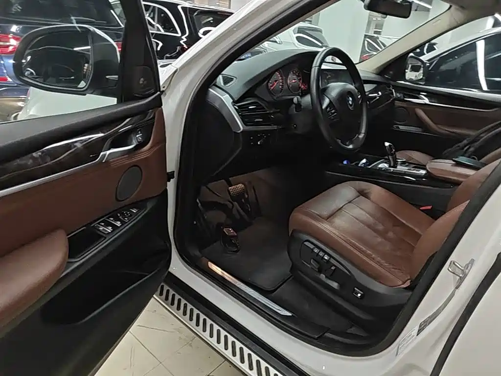 BMW X5 (Import) 2015 xDrive28i фото 16