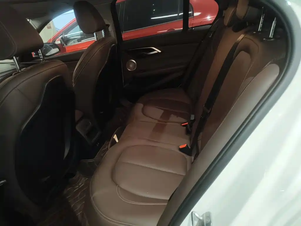 BMW 1 Series 2023 2022 120i M Sport Shadow Edition