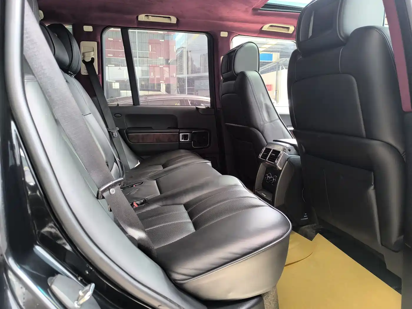 Land Rover Range Rover 2012 5.0 NA V8 фото 7