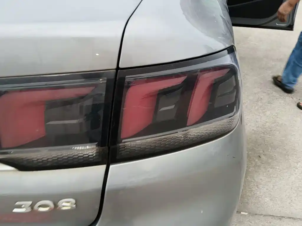 Peugeot 308 2017 2016 1.6L Manual Fashion