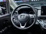 Фото 11 - Honda Odyssey
