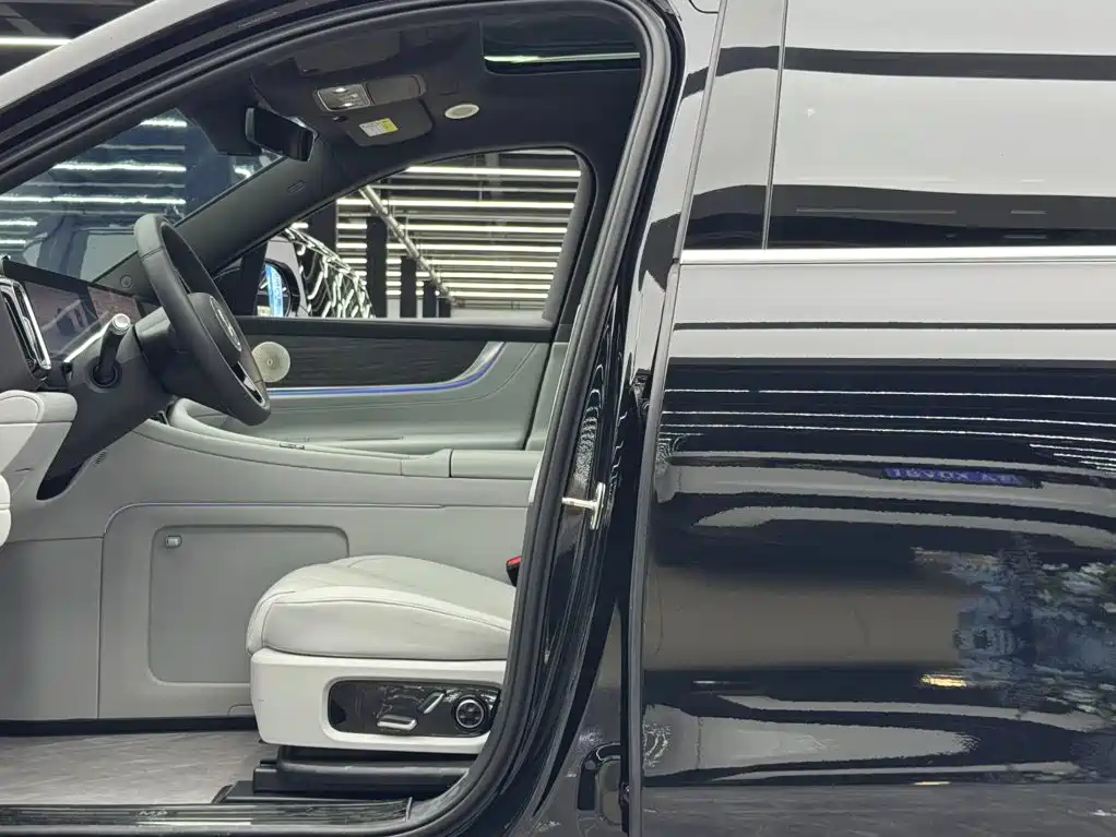 Aito M9 2024 2024 Range Extender Max Edition 42kWh 6-seater