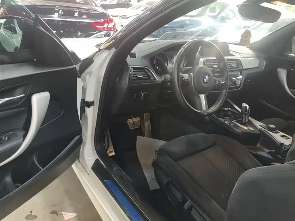 BMW 2 Series (Import) 2018 225i Convertible Coupe M Sport фото 16