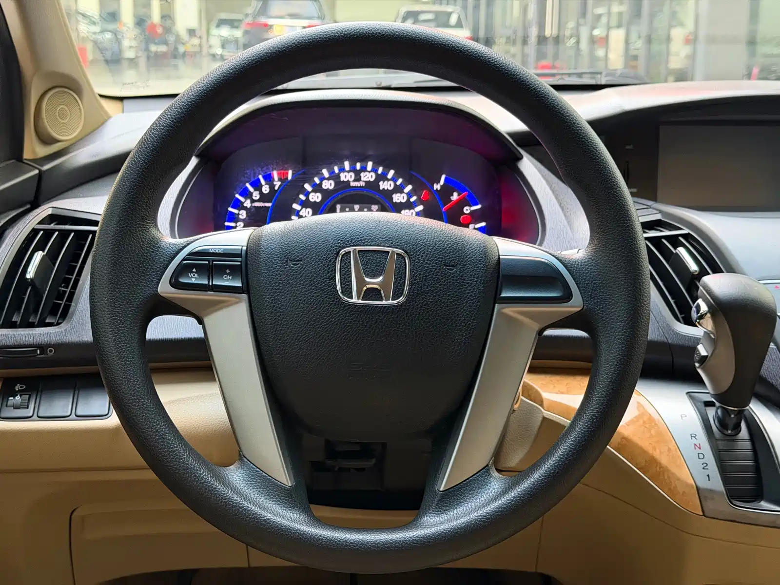 Photo 5 - Honda Odyssey