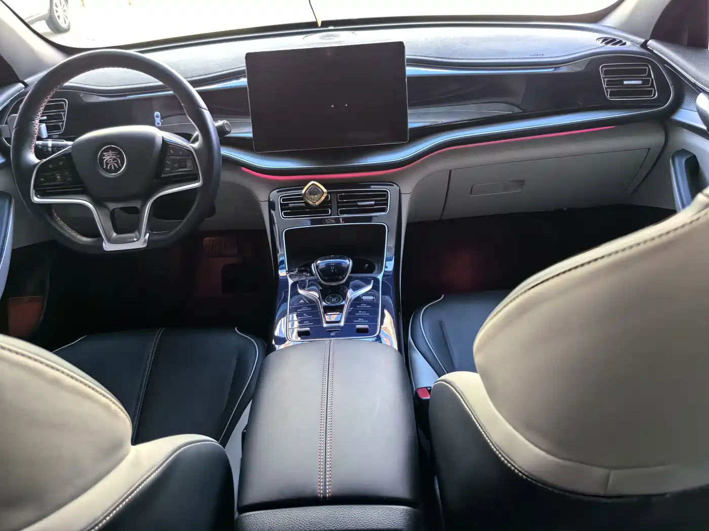 BYD Qin PLUS 2021 DM-i 120KM Flagship фото 7