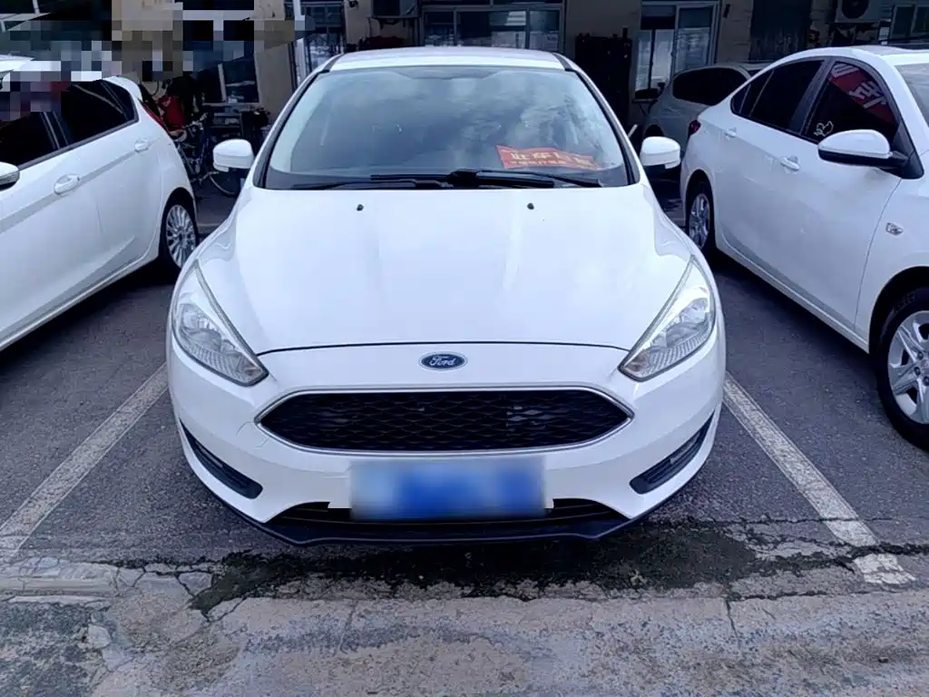 Фото 3 - Ford Focus