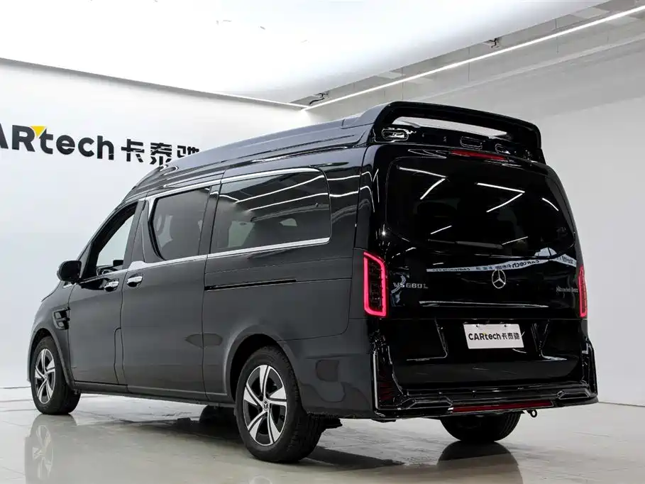 Mercedes-Benz Vito 2024 2.0T Business 7-Seater фото 5