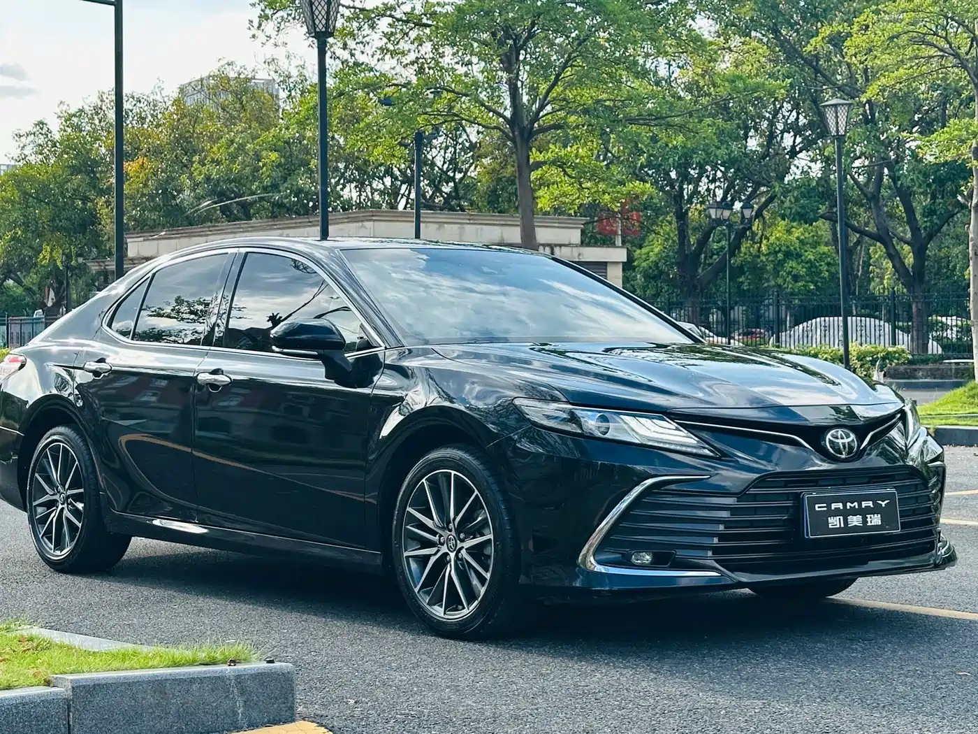 Toyota Camry 2023 2021 2.5G Luxury Edition