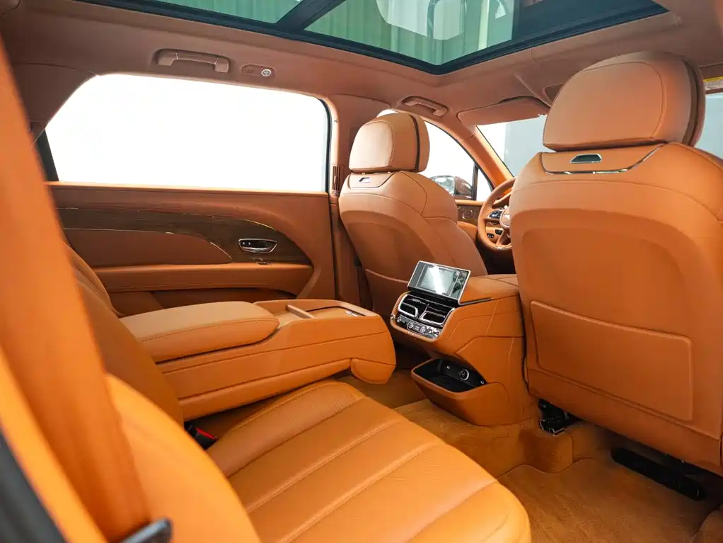 Bentley Bentayga 2025 2024 4.0T V8 Long Wheelbase
