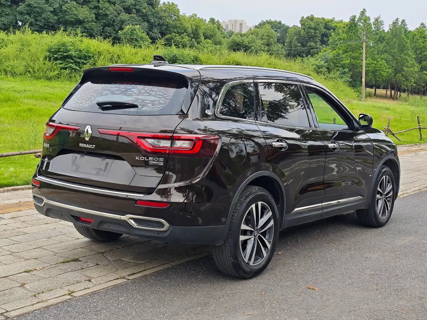 Renault Koleos 2019 2018 2.0L 2WD Luxury Edition