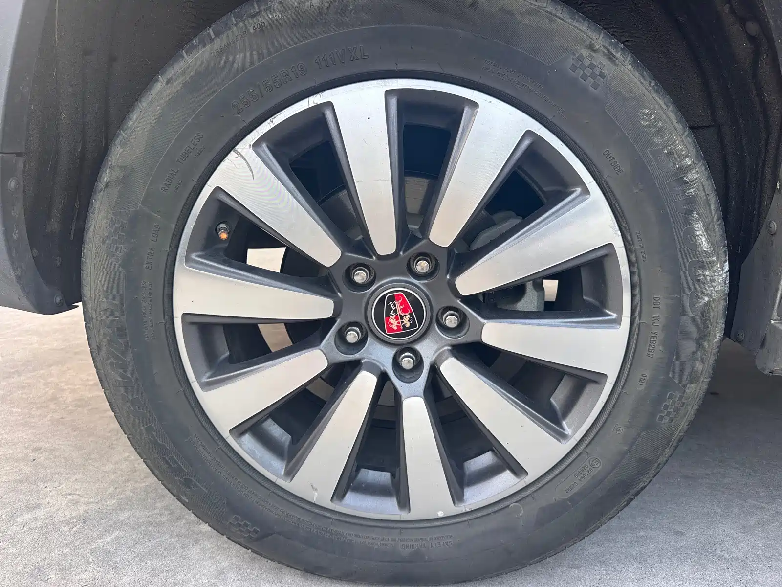 Фото 13 - Roewe RX8