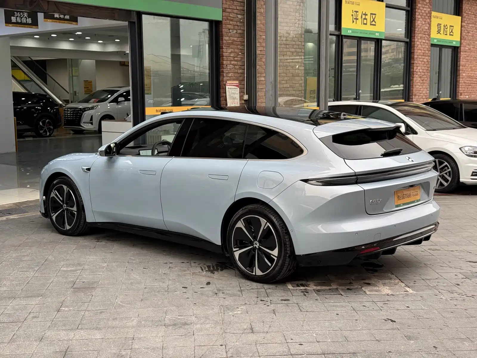 Фото 6 - NIO ET5T