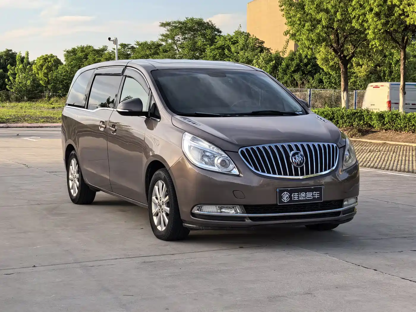 Buick GL8 2013 2.4L CT Luxury Business Comfort Edition фото 3