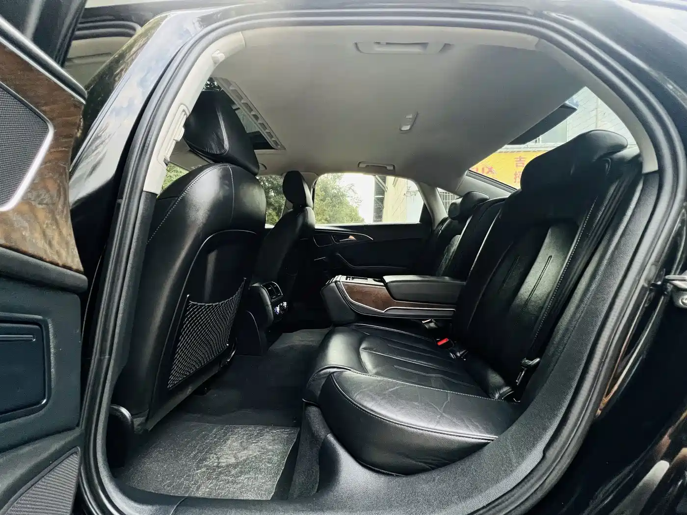 Фото 5 - Audi A6L