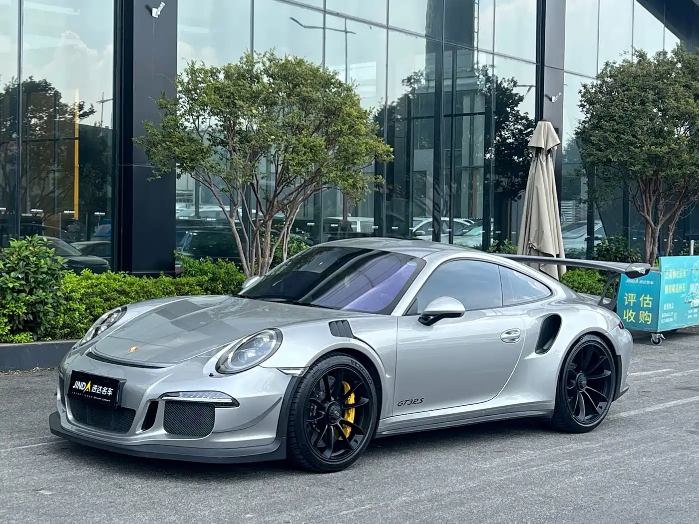 Photo 1 - Porsche 911