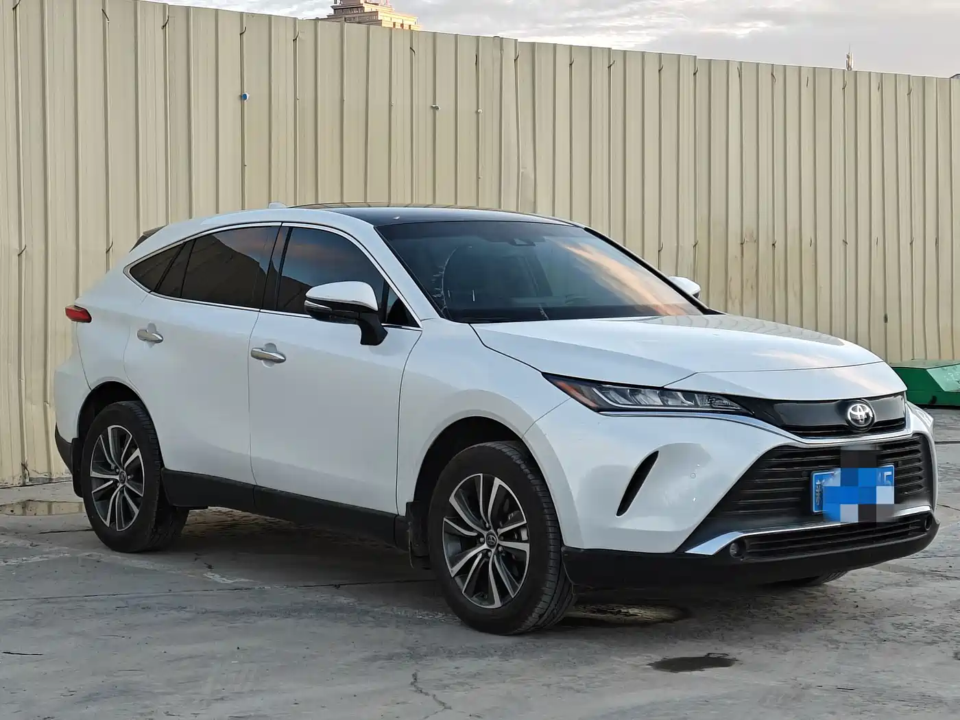 TOYOTA LING FANG HARRIER