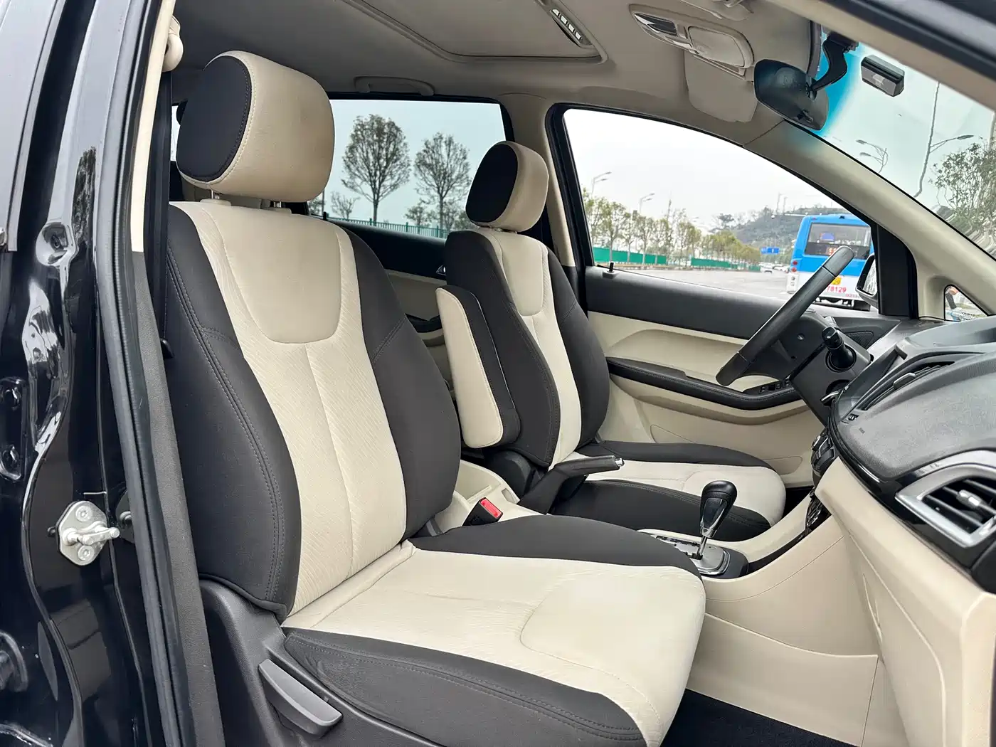 Chery Arrizo M7 2016 2015 2.0L CVT Wide Joy 232 Seats