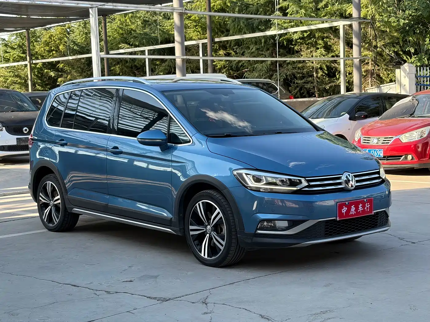 Volkswagen Touran 2021 2021 Touran L 280TSI DSG Cross Edition 7-seater