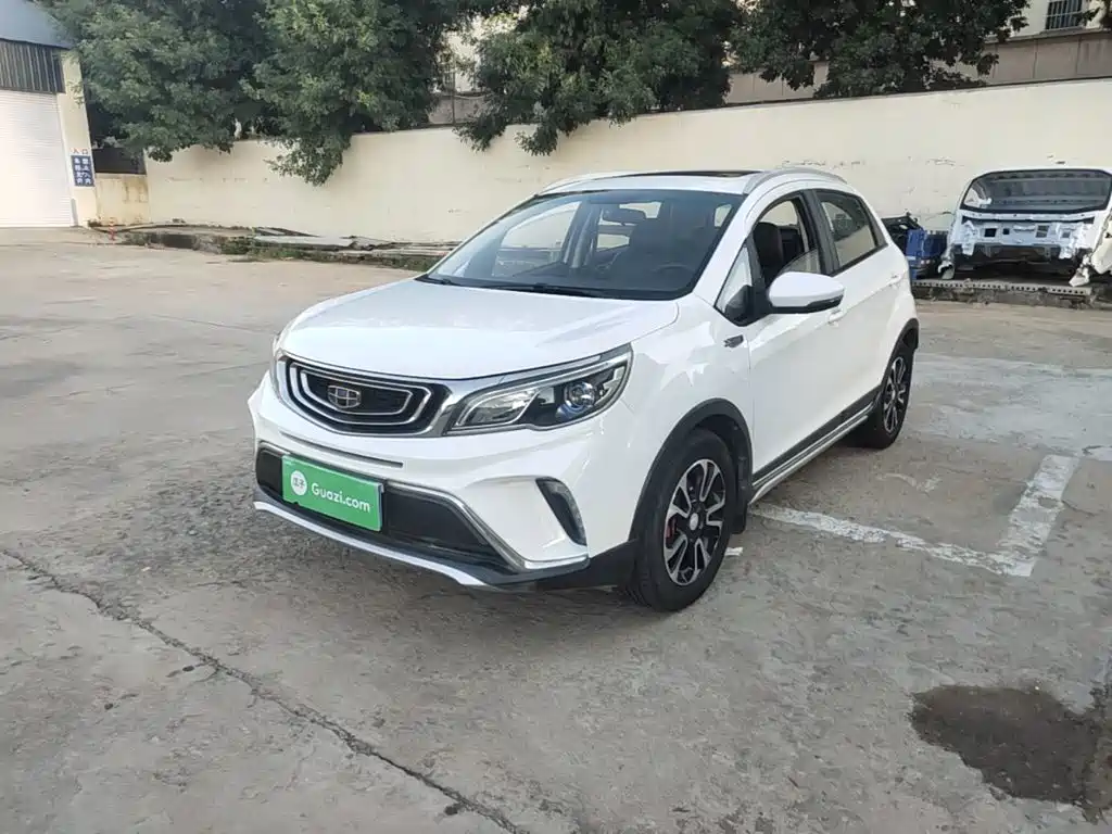 Фото 2 - Geely Vision X3