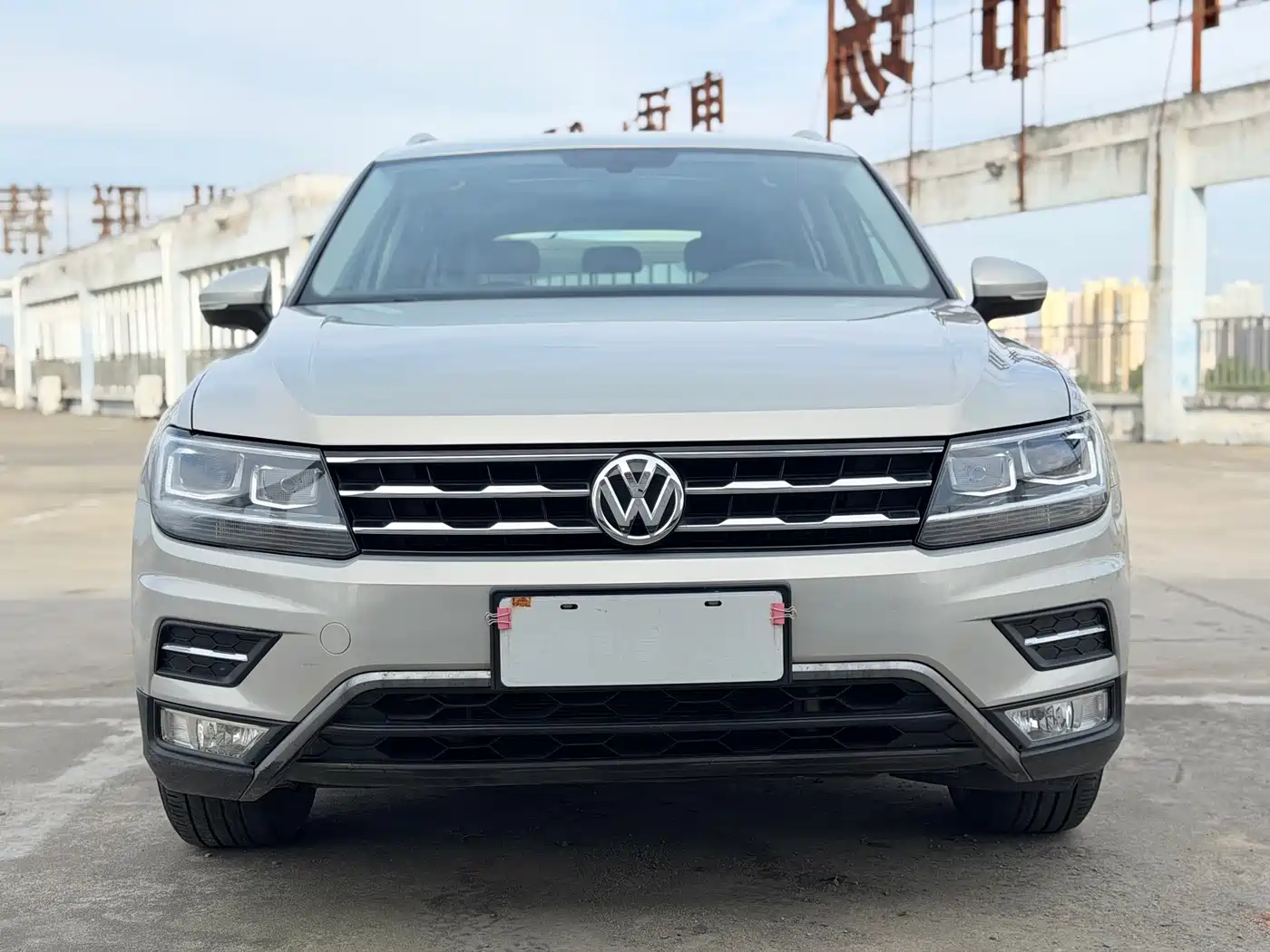 Volkswagen Tiguan L 2017 330TSI Automatic 2WD Luxury Edition фото 2