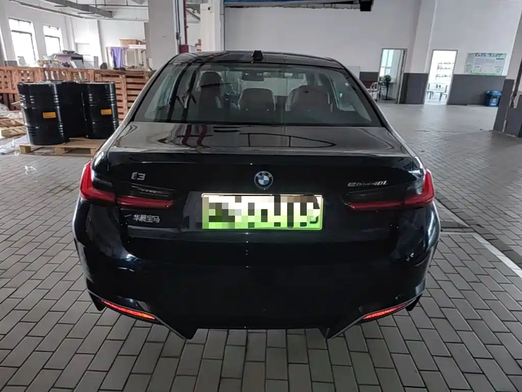 BMW i3 2025 eDrive 40 L Shadow Night Package фото 10