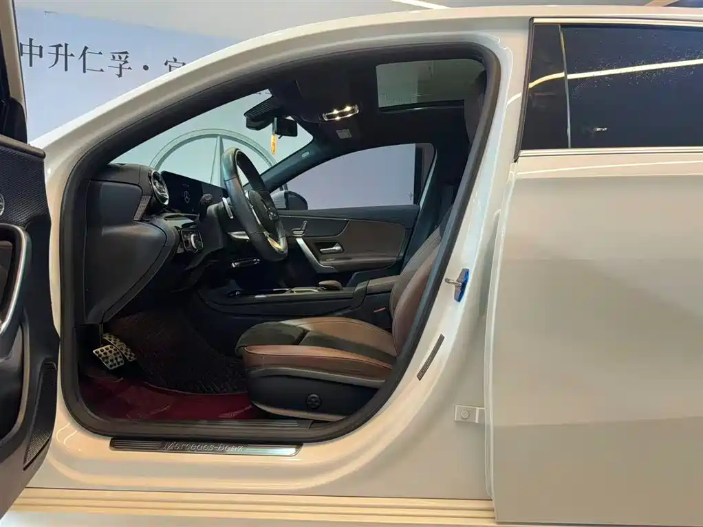 Mercedes-Benz A-Class, миниатюра 10
