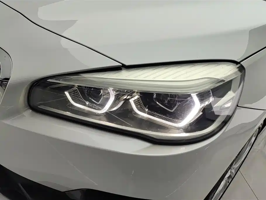 BMW 2 Series Touring 2018 218i Luxury Line фото 5