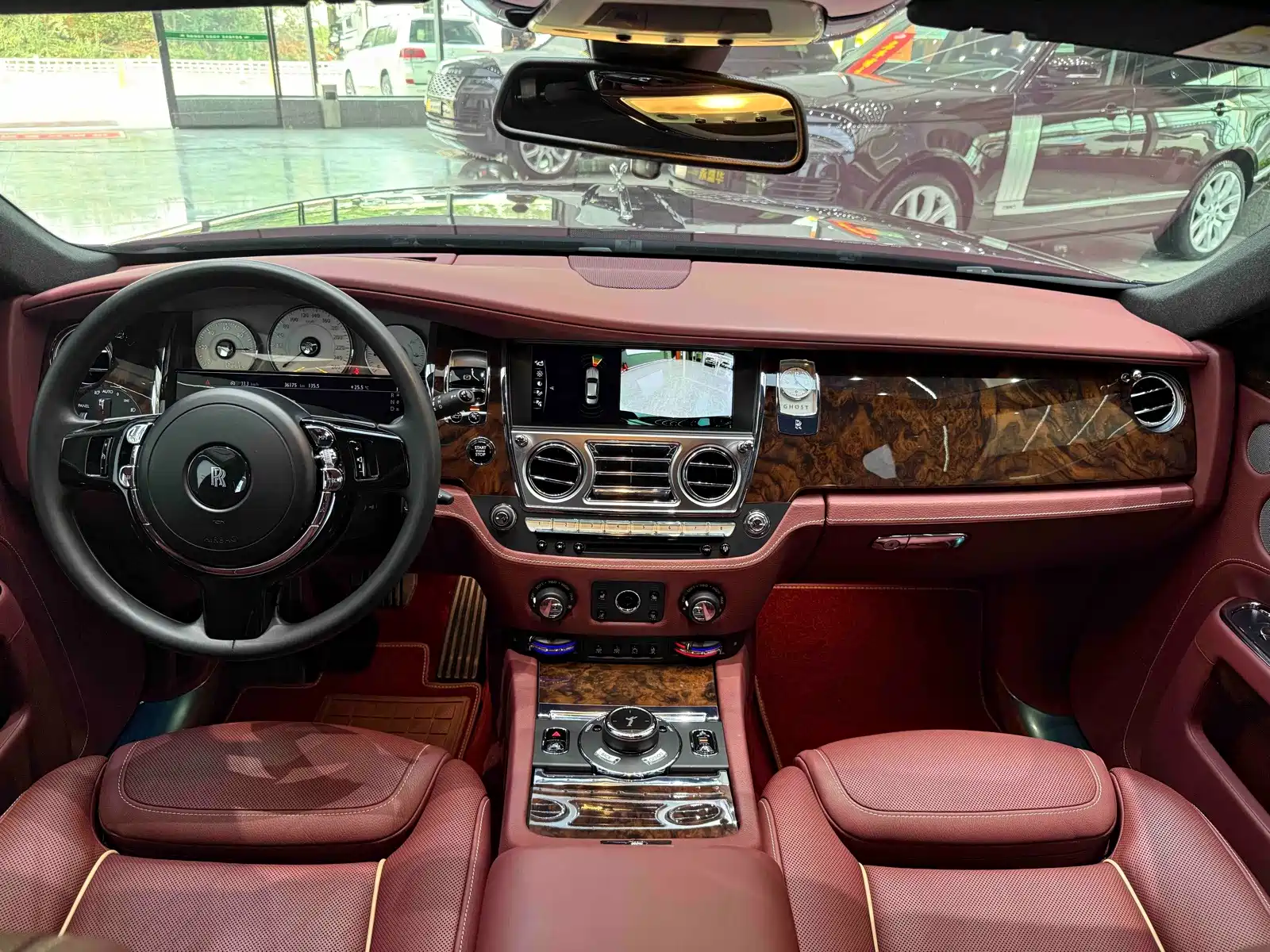 Фото 9 - Rolls-Royce Ghost