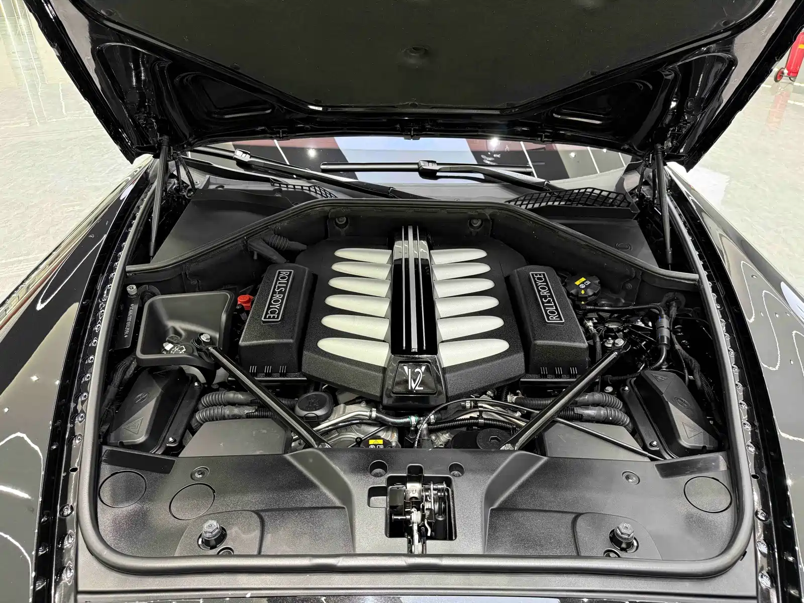 Фото 11 - Rolls-Royce Ghost