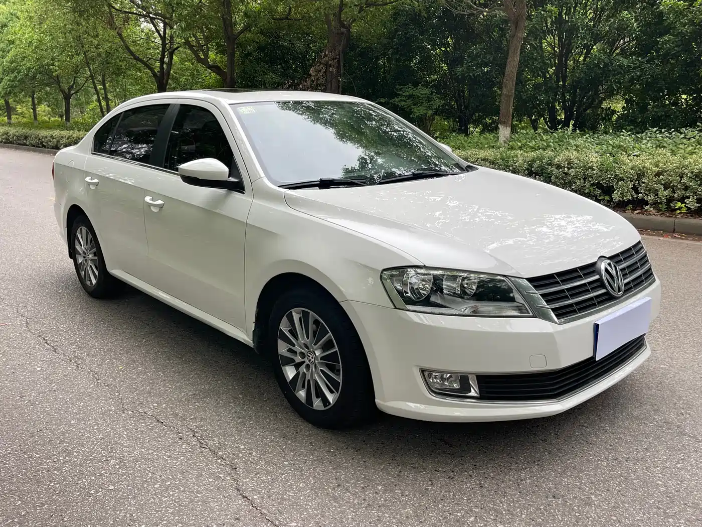 Volkswagen Lavida 2013 Facelift 1.4TSI DSG Comfort фото 12