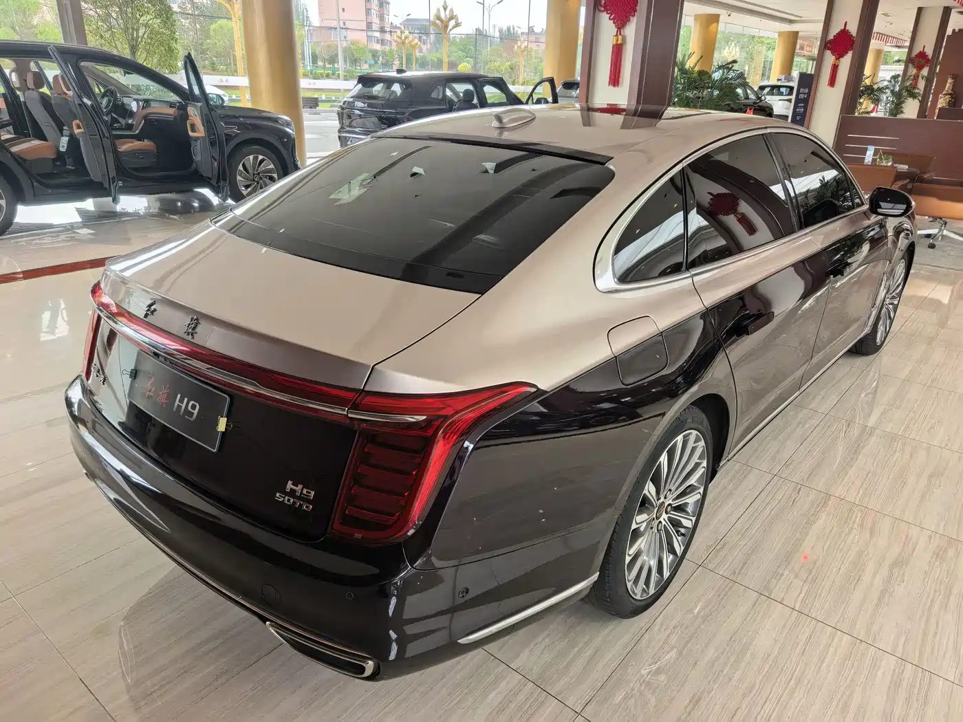 Hongqi H9 2020 3.0T Smart Connect Flagship 4-Seater фото 12