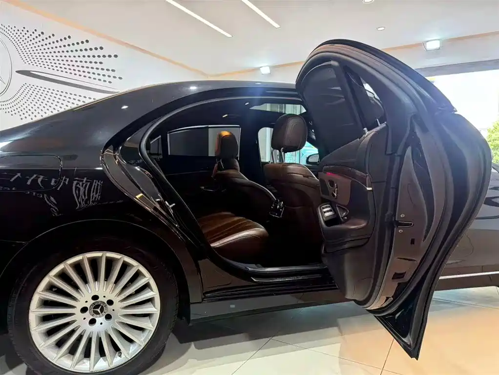 Mercedes-Benz S-Class, миниатюра 6