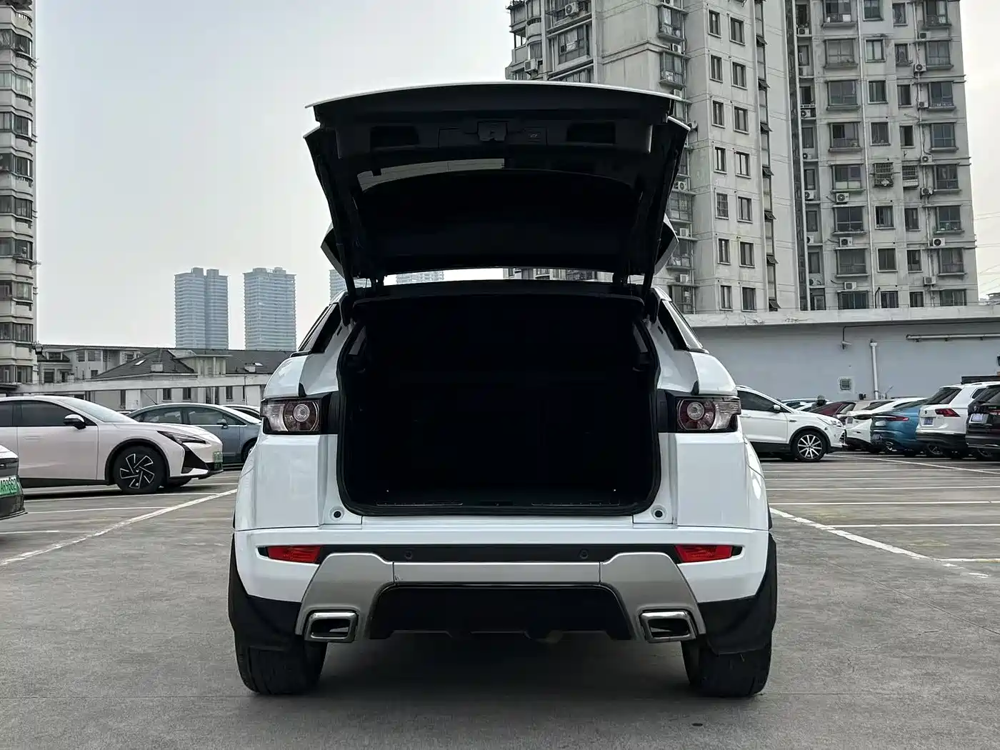 Land Rover Range Rover Evoque (Import) 2013 2.0T 3-door Dynamic Edition фото 15
