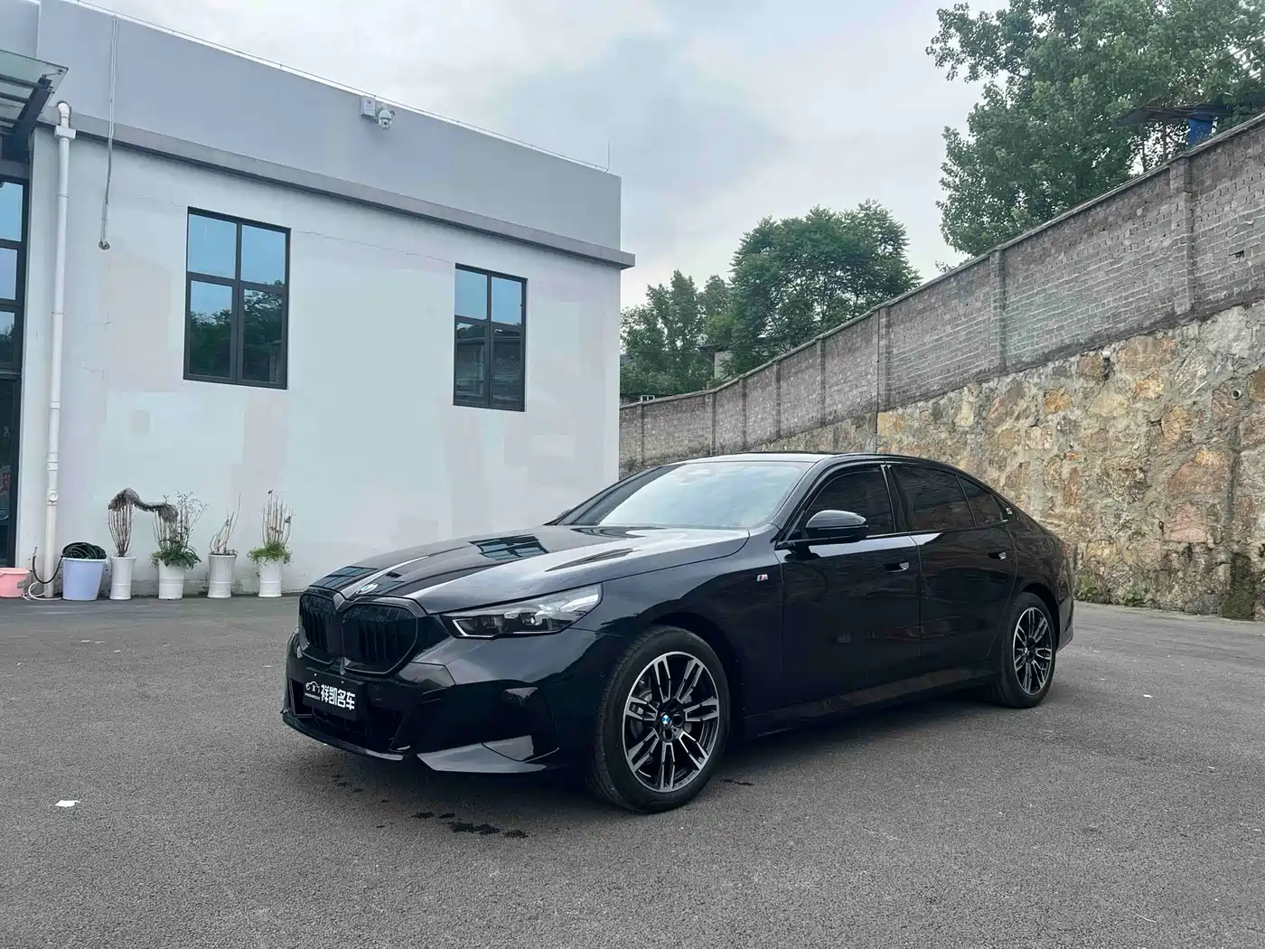 BMW 5 Series 2025 530Li Leading M Sport Package